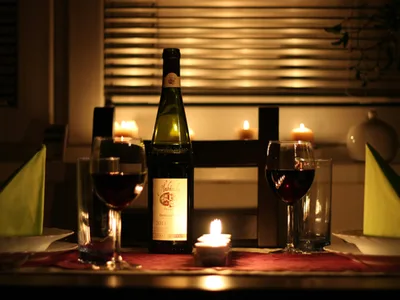 Dinner date escort service